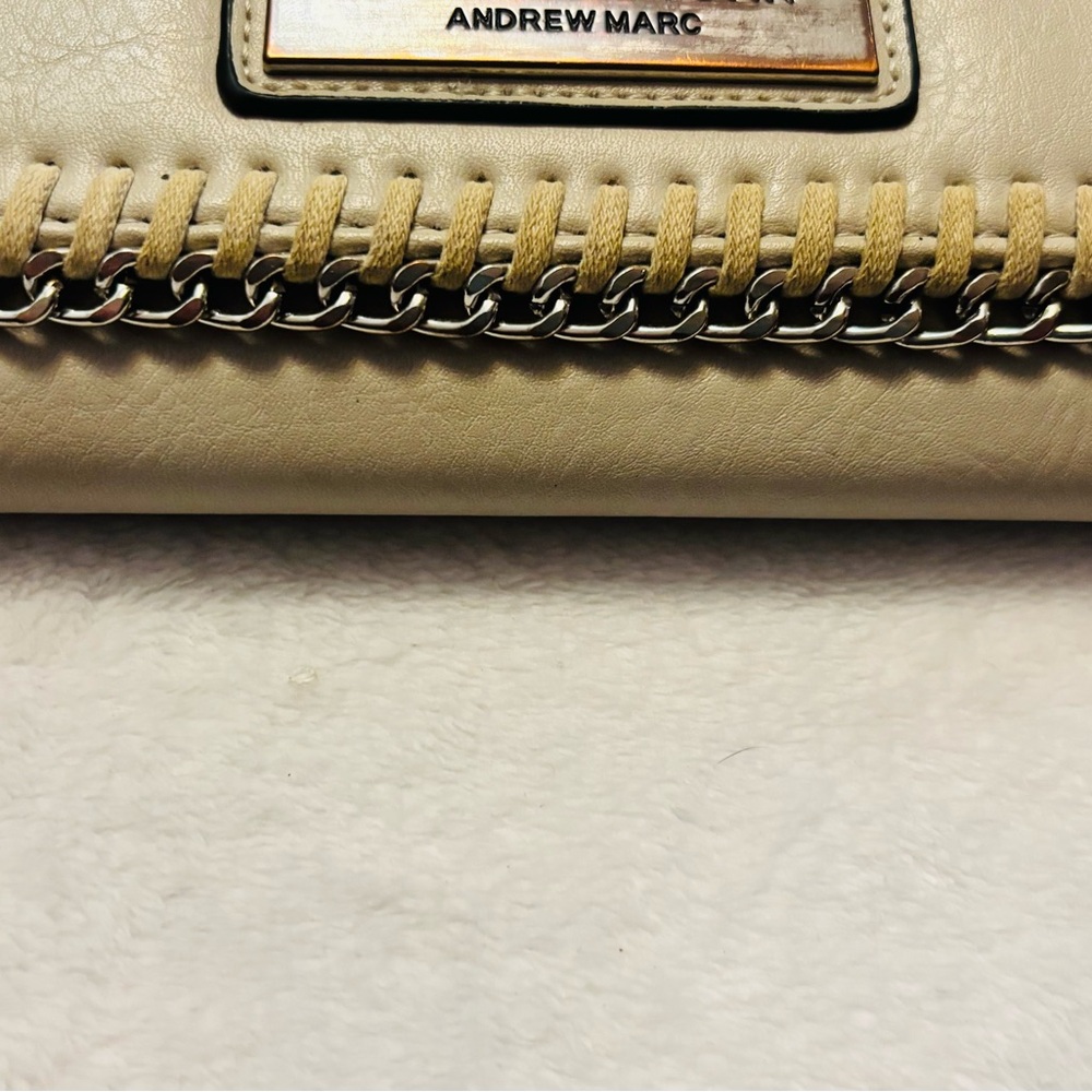 Marc New York by Andrew Marc Wallet/Wristlet in Cream EUC Wristlet Included - Picture 3 of 8